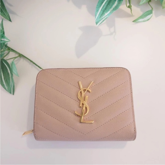 Yves Saint Laurent Pink Quilted Wallet - Picture 3 of 11
